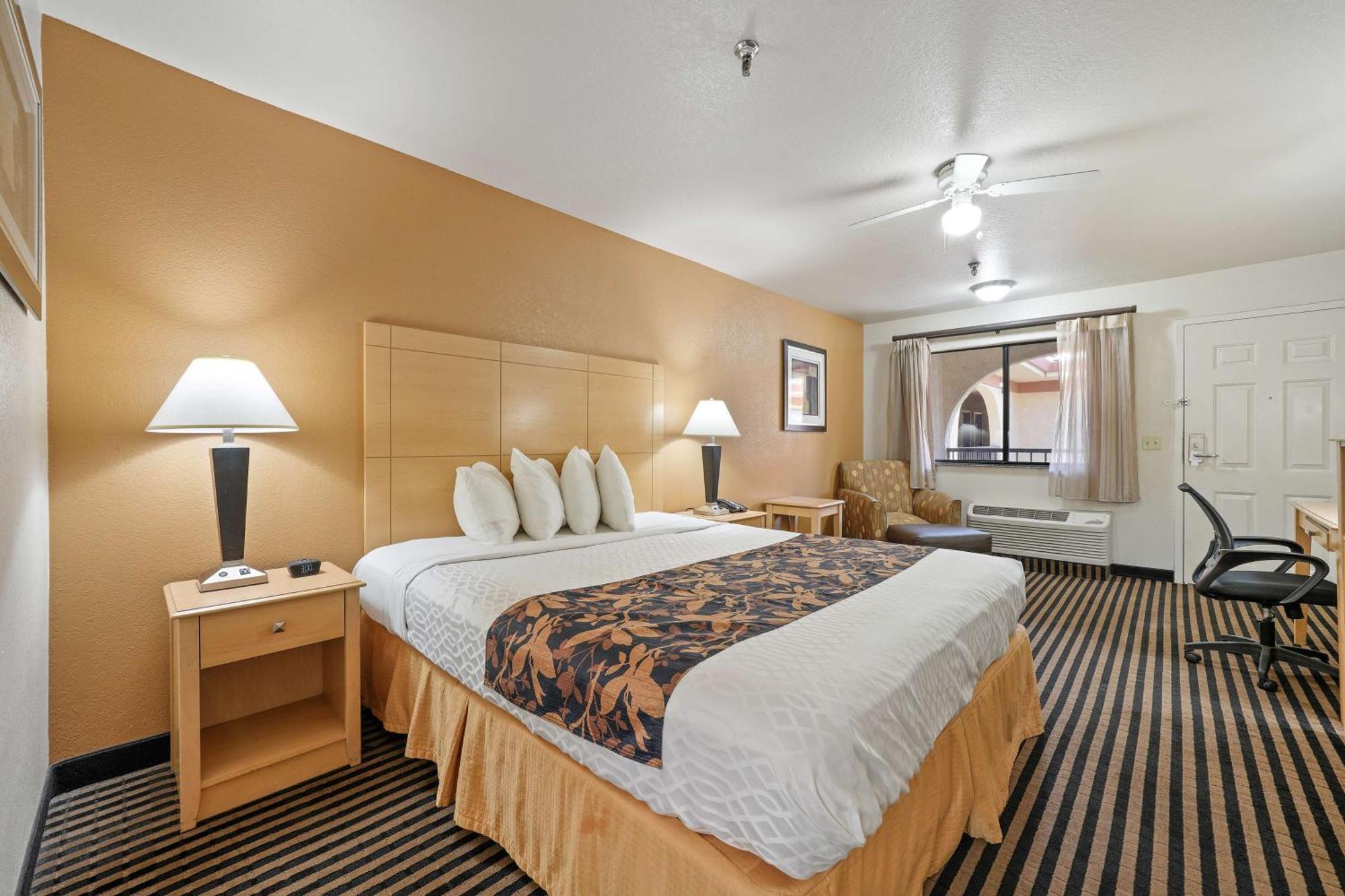 Best Western Plus Executive Inn & Suites Manteca Exterior photo
