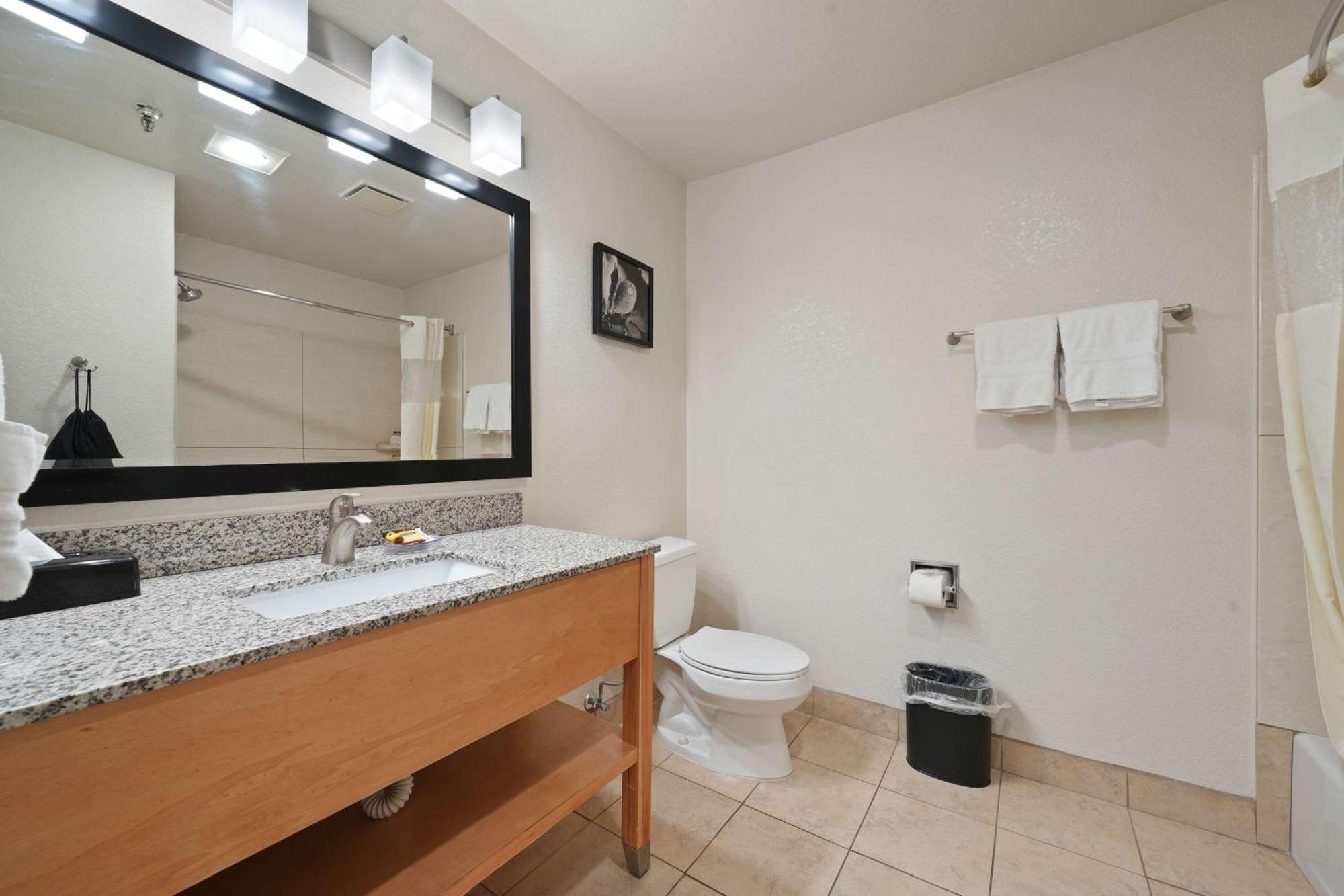 Best Western Plus Executive Inn & Suites Manteca Exterior photo
