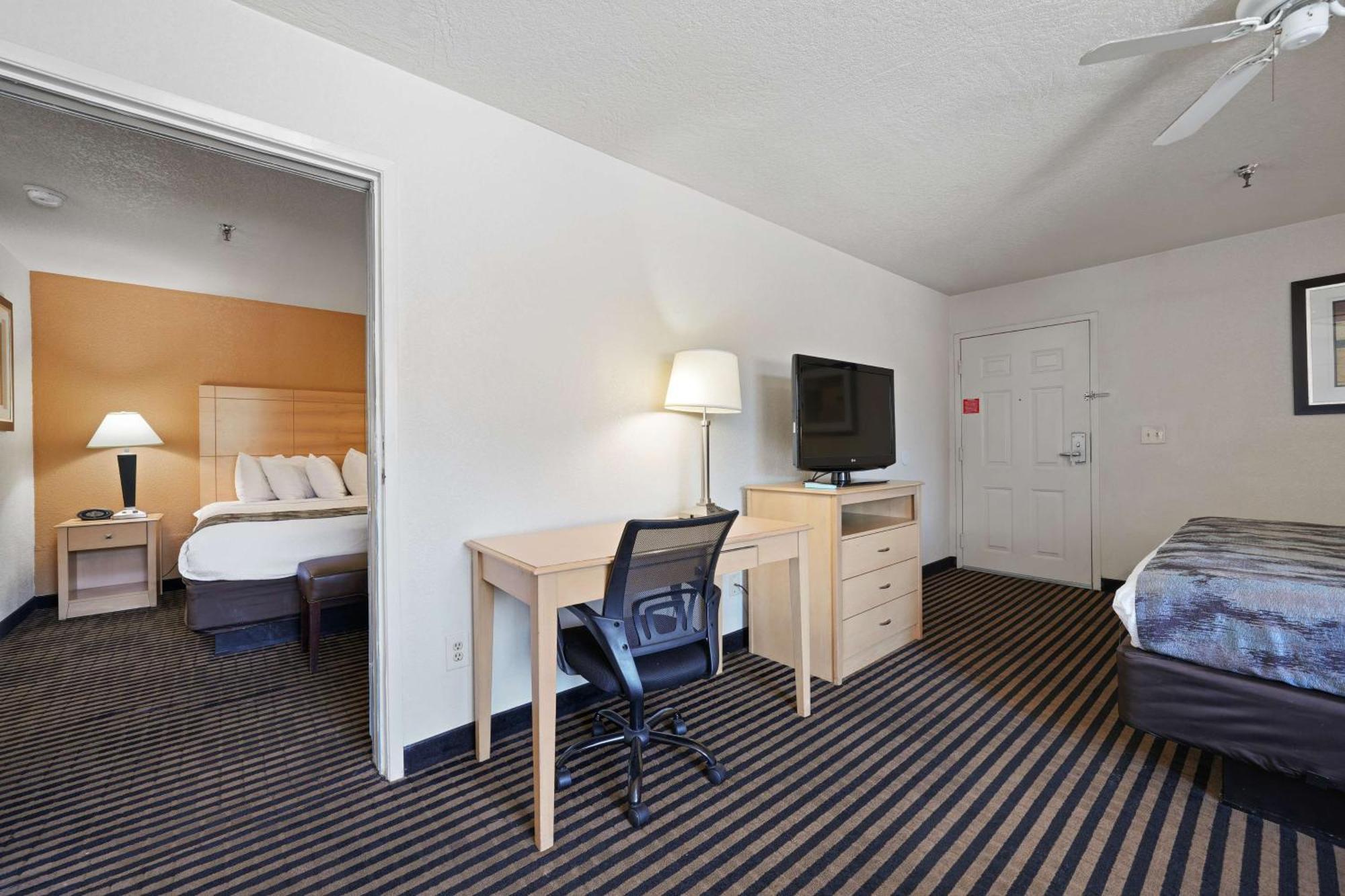 Best Western Plus Executive Inn & Suites Manteca Exterior photo
