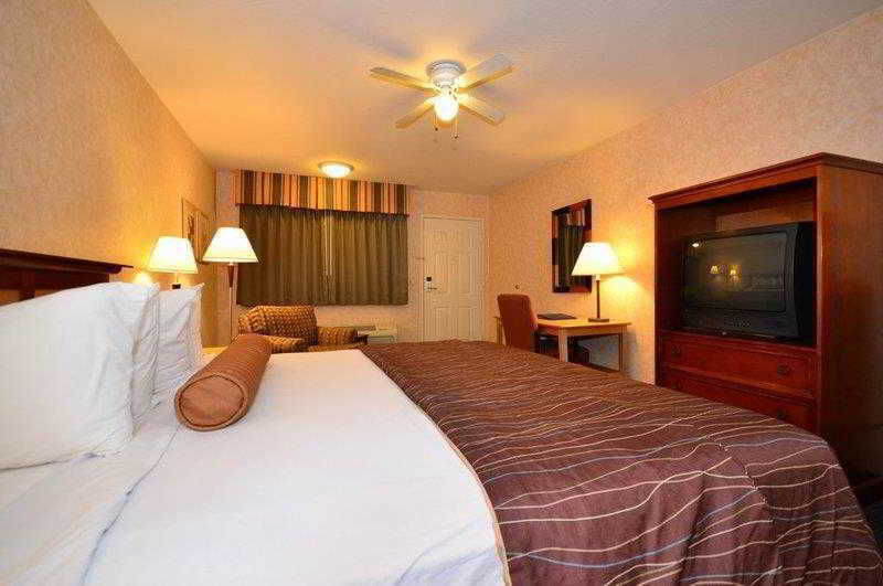 Best Western Plus Executive Inn & Suites Manteca Exterior photo