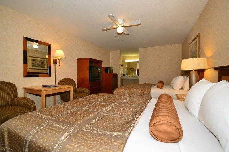 Best Western Plus Executive Inn & Suites Manteca Exterior photo